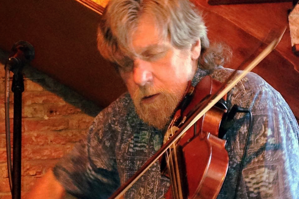Billy Hardy Fiddler at the Celtic Ray